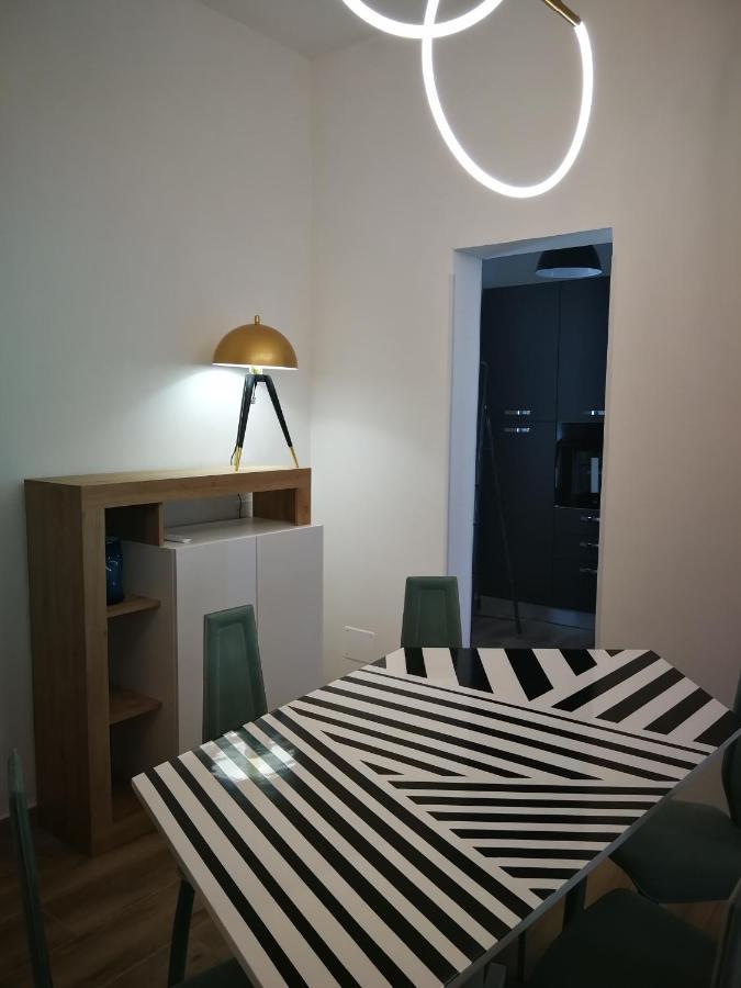 Donalisa Hotel Andrano Bagian luar foto